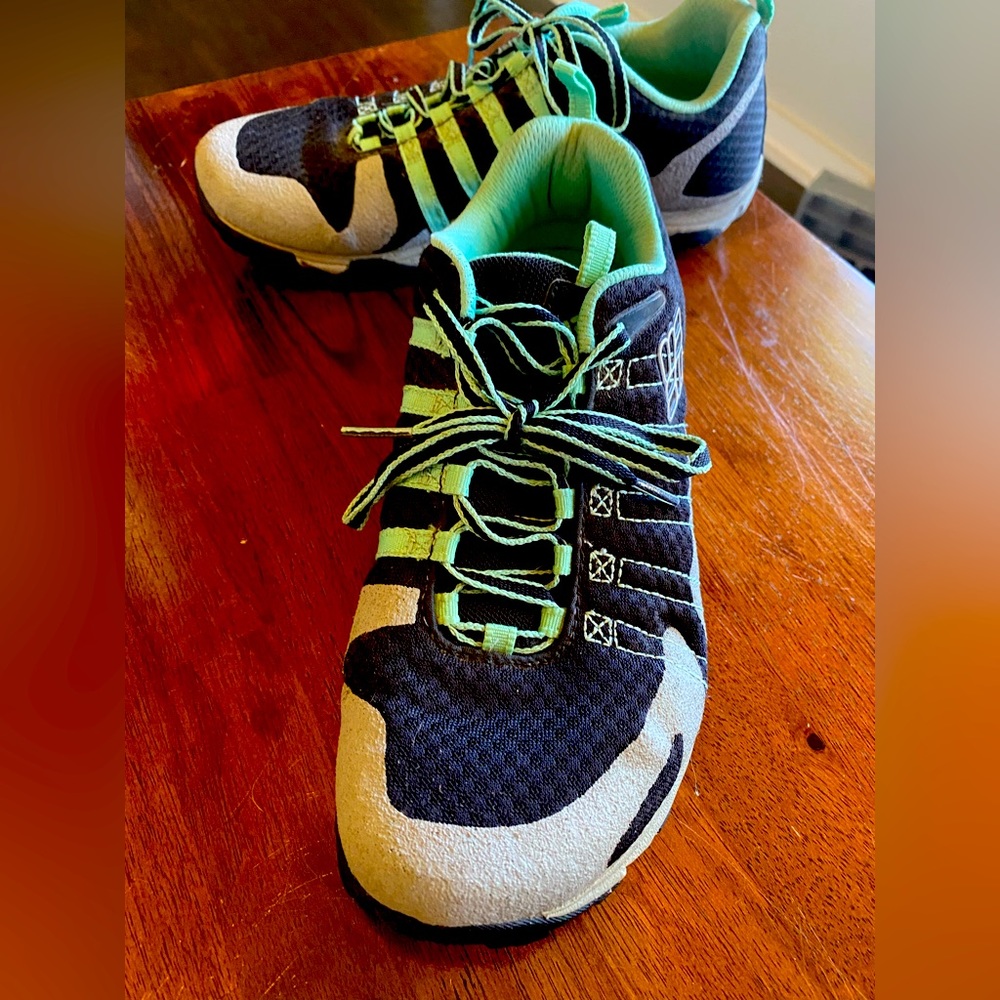 Columbia Hiking Shoes 6.5